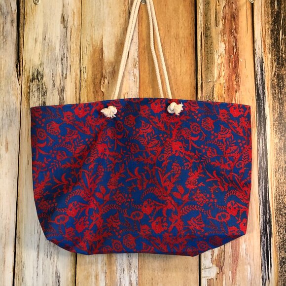 The Inside NYC Canvas Tote Beach Bag Red Blue Floral Rope Handle Lined NEW! - Picture 2 of 4